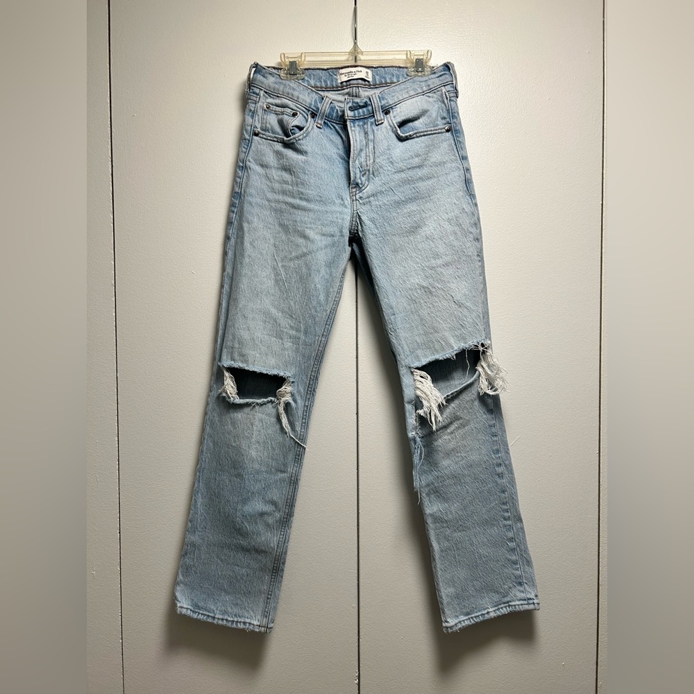 Abercrombie & Fitch Mid Rise 90's Straight Leg Jeans